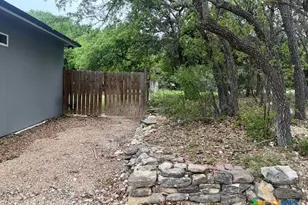 101 Cielo Vista, Canyon Lake, TX 78133 - Photo 3