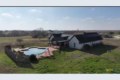 289 Jennifer Lane, Port Lavaca, TX 77979 - Photo 3