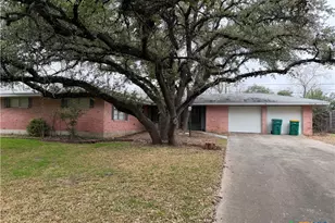 904 Palmetto St, Belton, TX 76513 - Photo 1