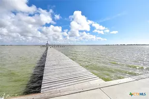 1535 Bayview Dr, Palacios, TX 77465 - Photo 23