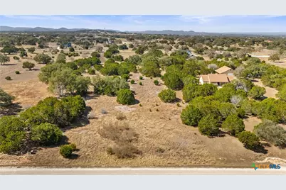 1046 Buckskin Trail, Bandera, TX 78003 - Photo 17