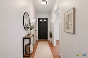 445 Granada Dr, New Braunfels, TX 78130 - Photo 11