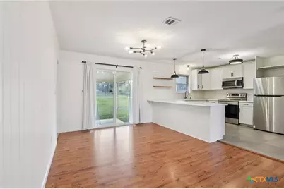 445 Granada Drive, New Braunfels, TX 78130 - Photo 7