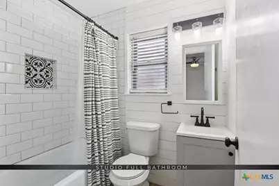 445 Granada Drive, New Braunfels, TX 78130 - Photo 27