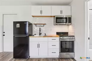 445 Granada Dr, New Braunfels, TX 78130 - Photo 25