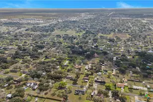 406 Blyth Rd, Victoria, TX 77904 - Photo 31