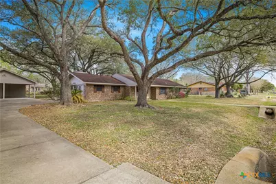 406 Blyth Road, Victoria, TX 77904 - Photo 5