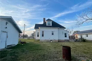 215 W Main St, Lometa, TX 76853 - Photo 37