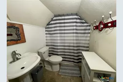 215 W Main Street, Lometa, TX 76853 - Photo 35