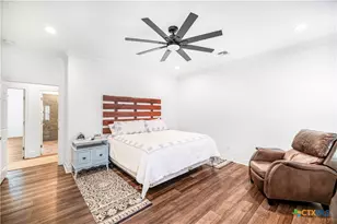 720 W Main St, Port O'Connor, TX 77982 - Photo 15