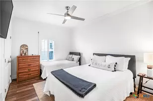 720 W Main St, Port O'Connor, TX 77982 - Photo 11