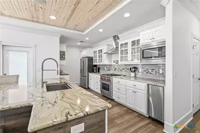 720 W Main Street, Port O'Connor, TX 77982 - Photo 9