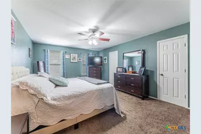 105 Lignite Drive, Jarrell, TX 76537 - Photo 11