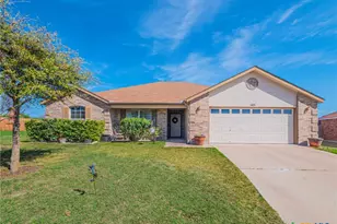 105 Lignite Dr, Jarrell, TX 76537 - Photo 1