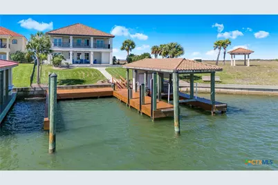 559 W Lago Loop Road, Port O'Connor, TX 77982 - Photo 35