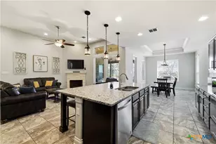 1058 Cedar Glen Dr, New Braunfels, TX 78132 - Photo 13