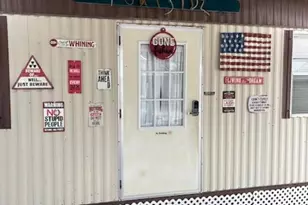 310 N 10th St, Port O'Connor, TX 77982 - Photo 19