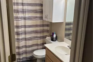 210 Nantucket Ave, Victoria, TX 77904 - Photo 15