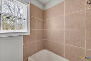 1307 E Avenue G, Killeen, TX 76541 - Photo 15