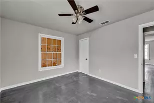 1307 E Avenue G, Killeen, TX 76541 - Photo 17