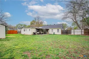 417 E 14th Ave, Belton, TX 76513 - Photo 25