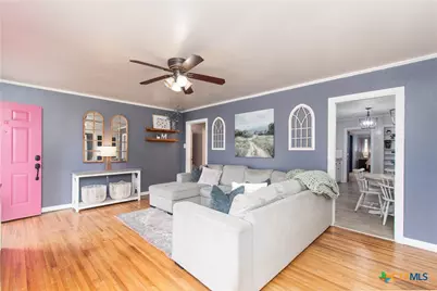 417 E 14th Avenue, Belton, TX 76513 - Photo 3