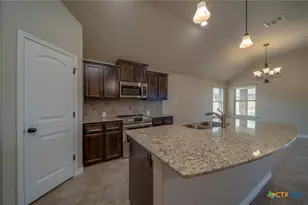 614 Bobby Lou Ln, Copperas Cove, TX 76522 - Photo 5