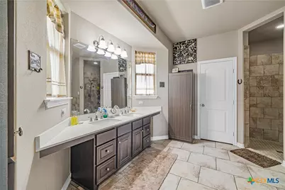 1032 Levi Sloan Road, Victoria, TX 77904 - Photo 11