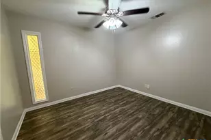 111 Lancelot St, Victoria, TX 77904 - Photo 5