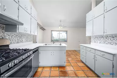 1106 Renee Street, Seguin, TX 78155 - Photo 13