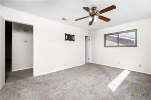 1106 Renee St, Seguin, TX 78155 - Photo 31