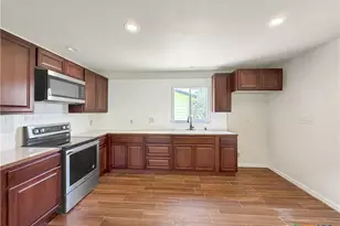 614 Red Oak Woods, Canyon Lake, TX 78133 - Photo 9