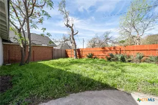 1008 E Main St, Gatesville, TX 76528 - Photo 7