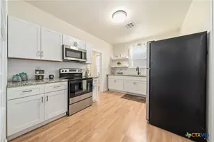 1008 E Main St, Gatesville, TX 76528 - Photo 15