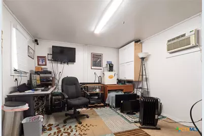 12851 Fm 1117, Seguin, TX 78155 - Photo 13