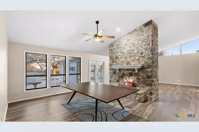 13035 E Tonne Drive, New Braunfels, TX 78132 - Photo 11