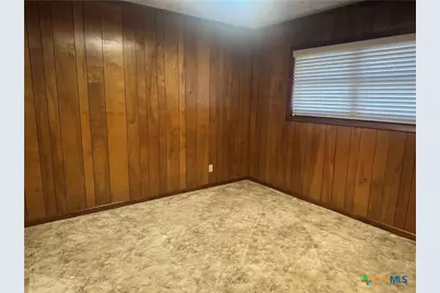 1209 E Morgan Avenue, Cuero, TX 77954 - Photo 13