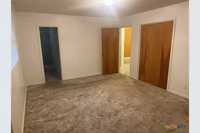 1209 E Morgan Avenue, Cuero, TX 77954 - Photo 7