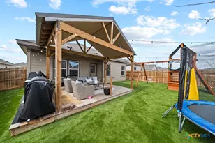 9109 Honey Mesquite, Seguin, TX 78155 - Photo 23