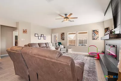 9109 Honey Mesquite, Seguin, TX 78155 - Photo 7