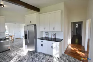 1001 N Penelope St, Belton, TX 76513 - Photo 7