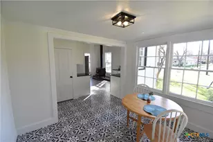 1001 N Penelope St, Belton, TX 76513 - Photo 11