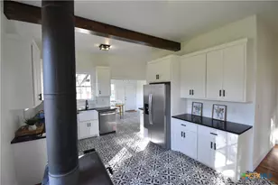 1001 N Penelope St, Belton, TX 76513 - Photo 5