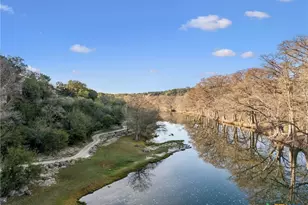 358 Mariposa Loop, New Braunfels, TX 78132 - Photo 3