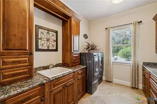 358 Mariposa Loop, New Braunfels, TX 78132 - Photo 27