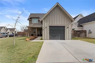 415 Alexander Ave, New Braunfels, TX 78130 - Photo 5