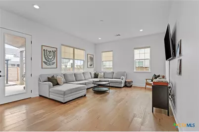 415 Alexander Avenue, New Braunfels, TX 78130 - Photo 3