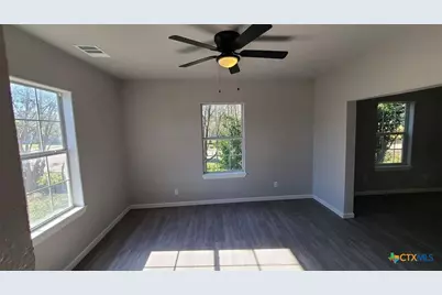 205 E Martin Luther King Jr Boulevard, Taylor, TX 76574 - Photo 5