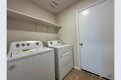 713 Signe, Seguin, TX 78155 - Photo 17