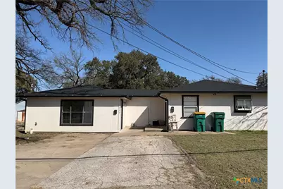 809 W Avenue D, Belton, TX 76513 - Photo 1